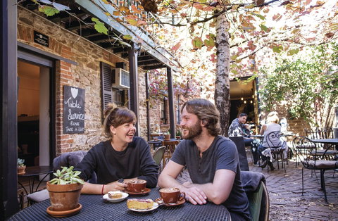 Alby & Esther's - Mackay Tourism 2