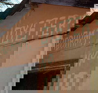 Les Wadham Oysters - Broken Bay Pacific Oysters - Mackay Tourism