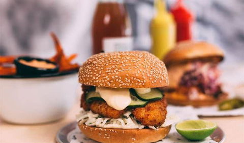 Izzy's Restaurant - Mackay Tourism 0
