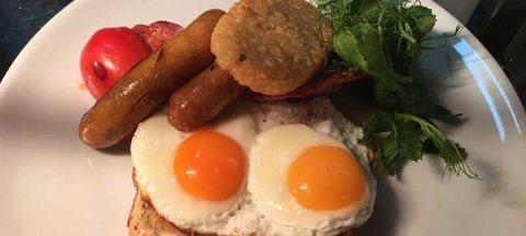 Hong Loch - Mackay Tourism 12