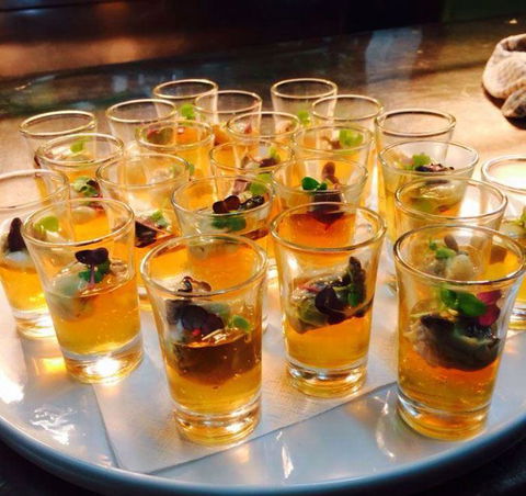 Hong Loch - Mackay Tourism 2