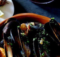 Mid City Bar and Grill - Mackay Tourism