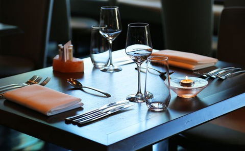 St James Hotel Restaurant - Mackay Tourism 9