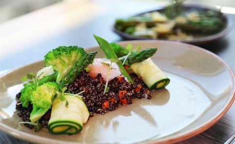 St James Hotel Restaurant - Mackay Tourism 6