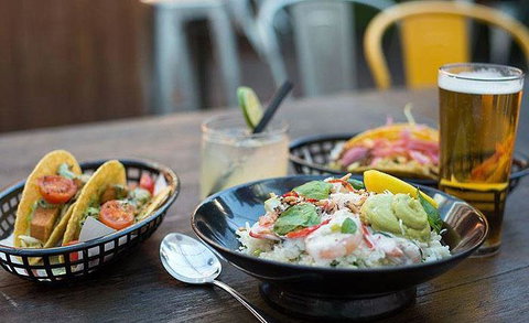 The Crown Hotel - Mackay Tourism 5