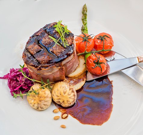 Fleurs Restaurant - Mackay Tourism 0