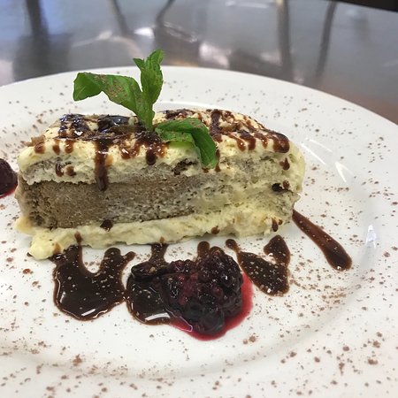 Dino's Cafe - Mackay Tourism 0