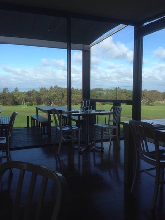 Little Red Fox Eatery - Mackay Tourism 0