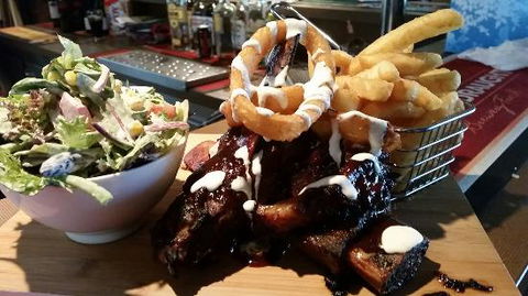 Blackwood Hotel - Mackay Tourism 0