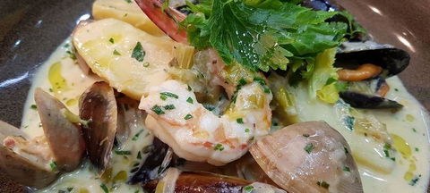 Periwinkle Restaurant - Mackay Tourism 1