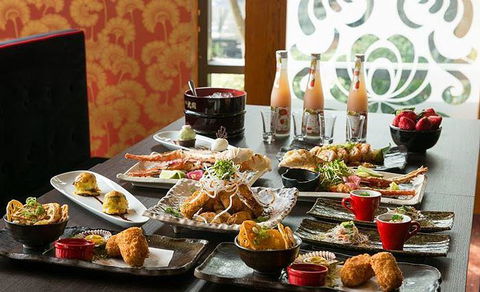 Aurora Ozone Hotel Restaurant - Mackay Tourism 2