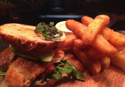 Thai I M - Mackay Tourism 7