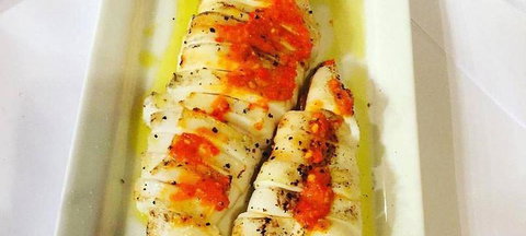 Twin Peeks Lingerie Restaurant - Mackay Tourism 1