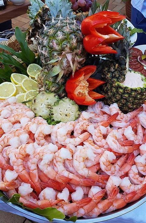 Twin Peeks Lingerie Restaurant - Mackay Tourism 4