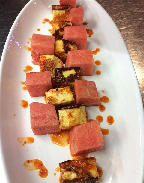 Twin Peeks Lingerie Restaurant - Mackay Tourism 8