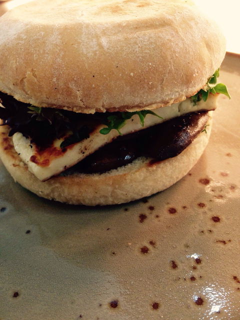 Cathedral Hotel - Mackay Tourism 8