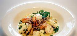 Flutes Restaurant - Mackay Tourism 9