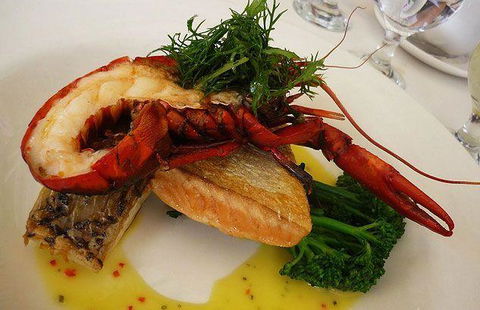 Flutes Restaurant - Mackay Tourism 5