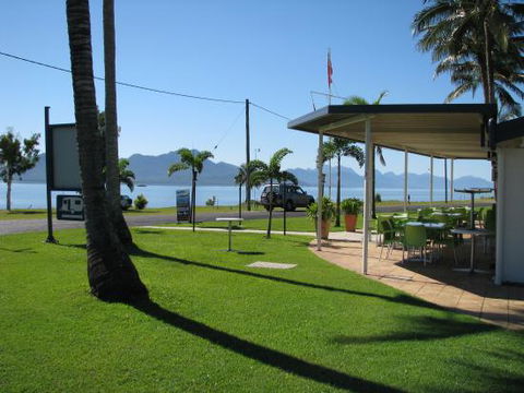 Cardwell Beachcomber Motel & Tourist Park - Mackay Tourism 0