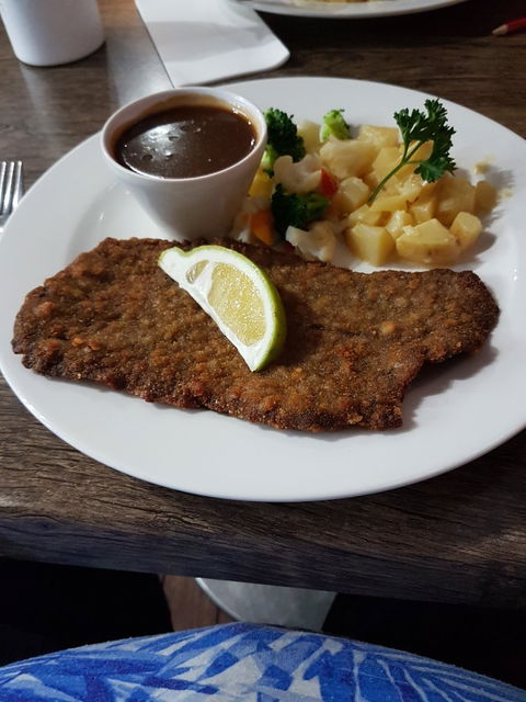 Tim’s Surf ‘n’ Turf - Mackay Tourism 4
