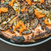 Francie’s Pizzeria - Mackay Tourism 4