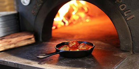 Francie’s Pizzeria - Mackay Tourism 5