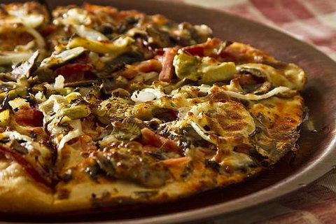 Hungry Wolf’s Wyoming Pizza & Pasta - Mackay Tourism 2