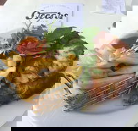 And the Winner is Oscars - Mackay Tourism