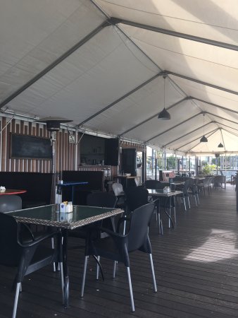 Waterfront Cafe Bar - Mackay Tourism 0