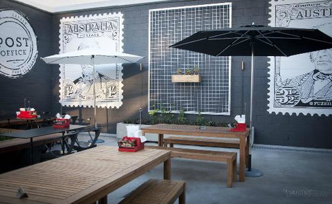 The Post Office Bar & Restaurant - Mackay Tourism 5