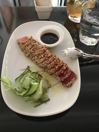 Giallo Wine Bar - Mackay Tourism 0