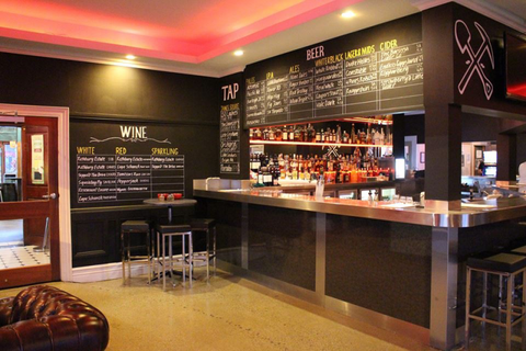 Molly Malones Irish Pub - Mackay Tourism 3