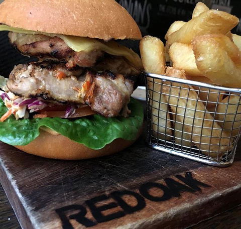 Redoak Boutique Beer Cafe - Mackay Tourism 5