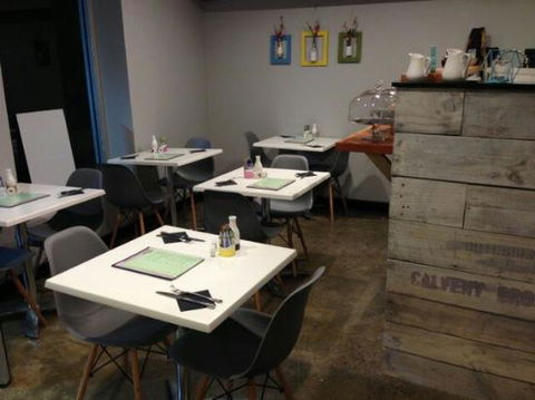 Picnic Cafe - Mackay Tourism 0