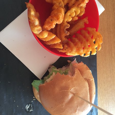 Burger Bar - Mackay Tourism 0
