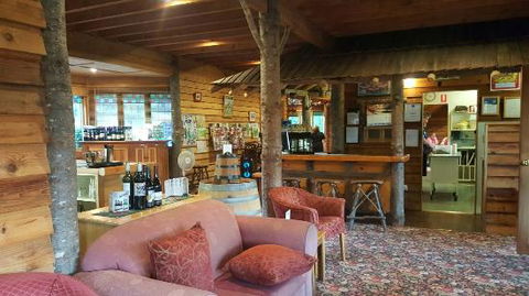 Feathers Bistro - Mackay Tourism 0