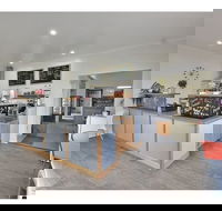 Meander Bridge Cafe - Mackay Tourism