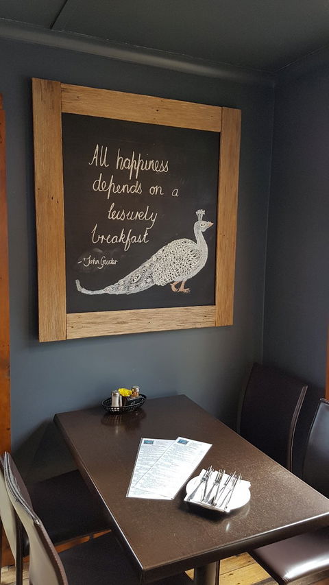Moby Dicks Breakfast Bar - Mackay Tourism 3