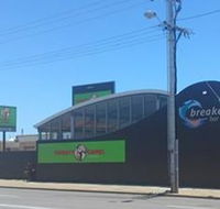 Breakers Bar  Cafe - Mackay Tourism