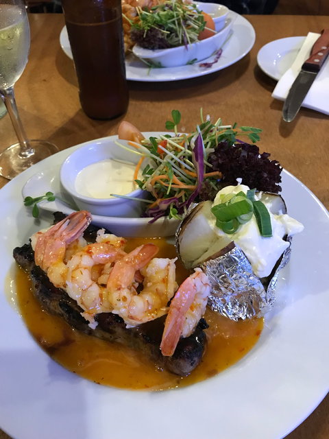 Rustlers Steakhouse And Grill - Mackay Tourism 10