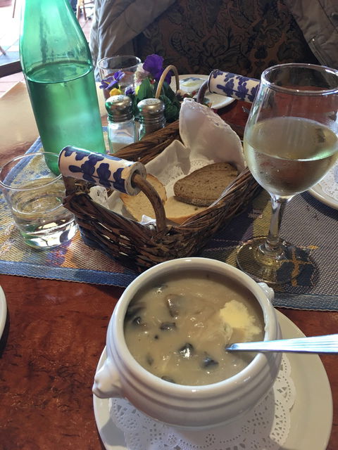 Alicia Estate Winery & Restaurant - Mackay Tourism 8