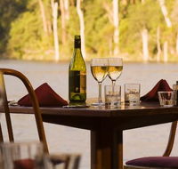 Lakeside Restaurant - Mackay Tourism