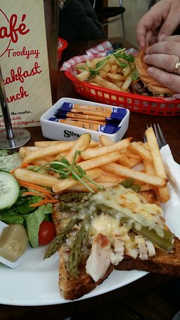 The Cola Cafe - Mackay Tourism 0