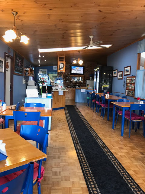 Top Deck Cafe - Mackay Tourism 5