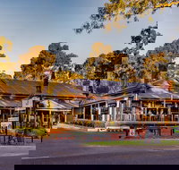 The Duck Inn - Mackay Tourism