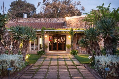 Vintner's Bar And Grill - Mackay Tourism 0