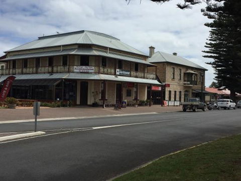 Bompas Cafe - Mackay Tourism 0