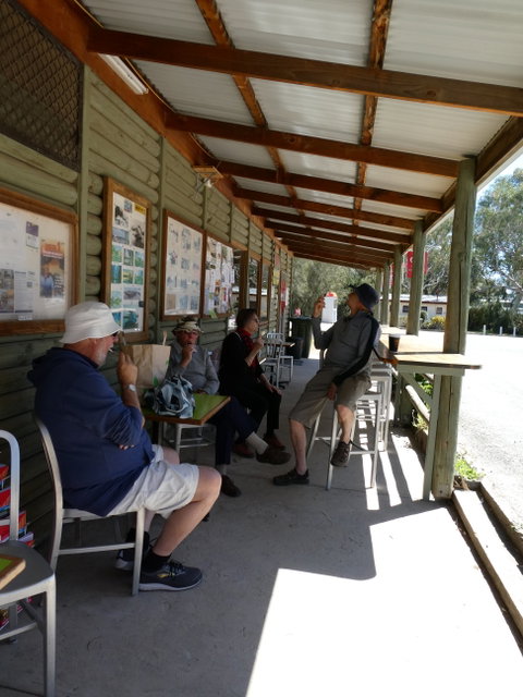 Walker Flat General Store - Mackay Tourism 2