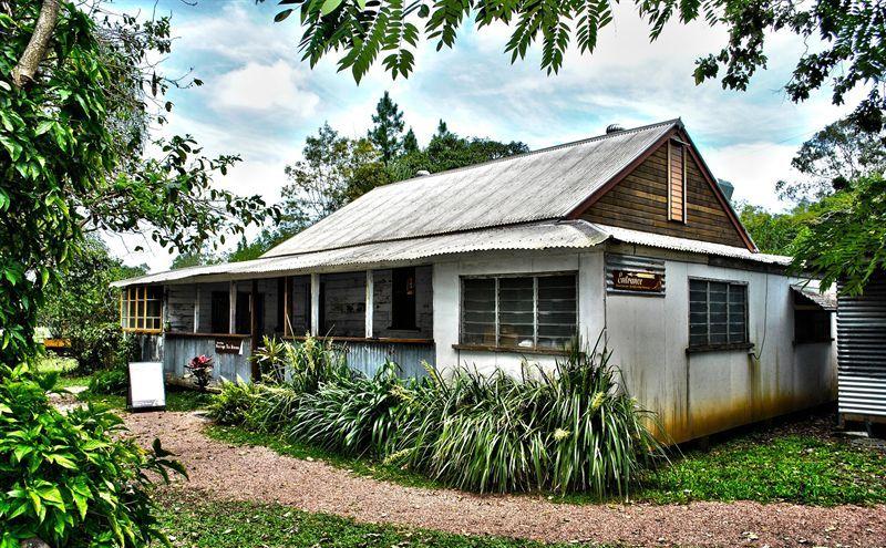 Broadbeach Waters QLD Mackay Tourism