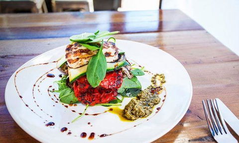 Quay Street Cafe & Bar - Mackay Tourism 9